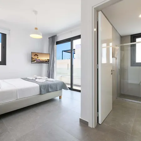 Villa By The - Sunstone Seaview
