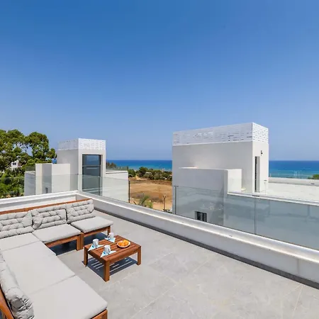 Villa By The - Sunstone Seaview